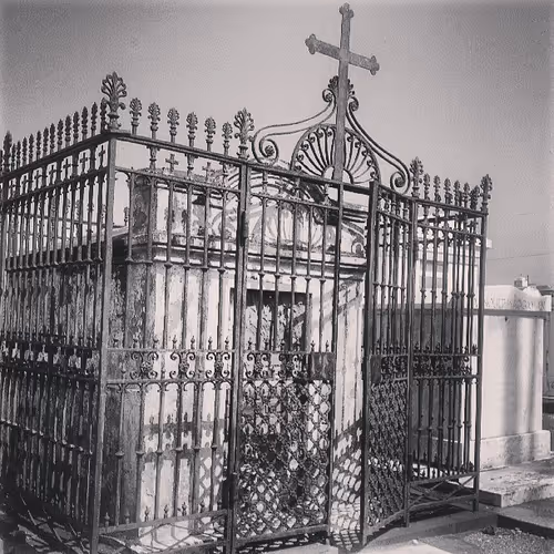 Item #12729754568501072855489201789855253348138096552071129580041228580570403962888 Media