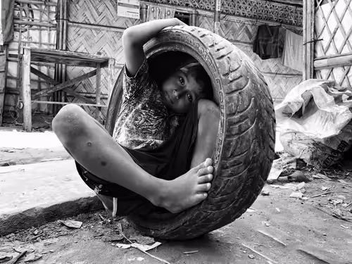 Item #28483083615204022371300351477704581571274768988091129970329682066974720393217 Media