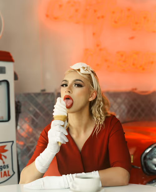 Item #106417394361020955117675115732535551445330228798132491343226919515948008341505 Media