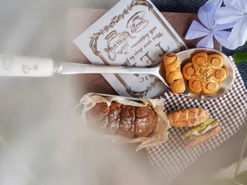 Item #78012361124797446150977325046127446496473718159464046209329018395250202247268 Media