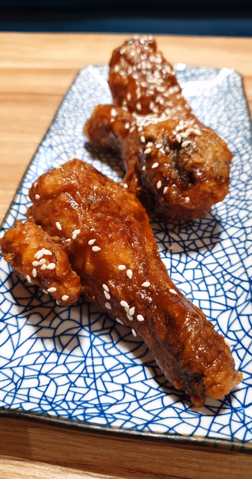 Item #45587486599812322055071502889889837694324180513747183771448819541213645373441 Media