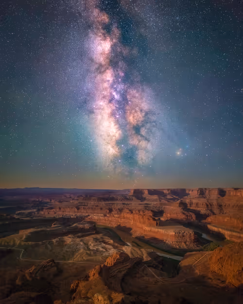 Item #71721706087014882762577854970996082786911179760617744331490506358672741892116 Media