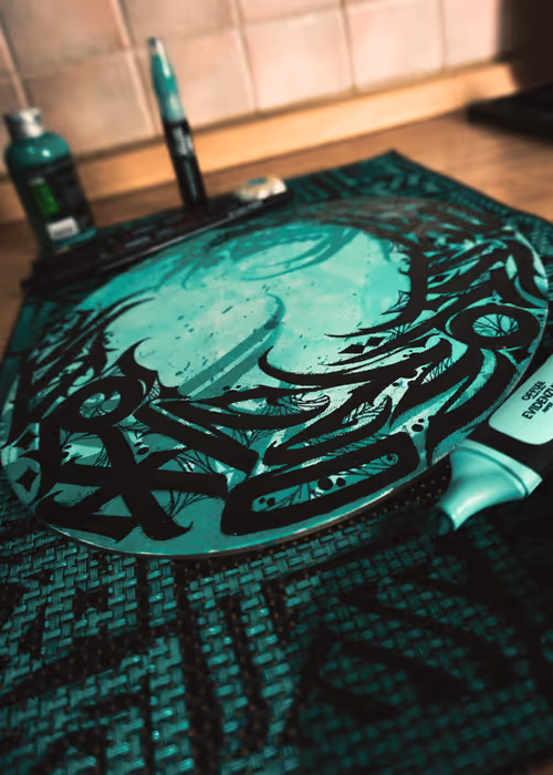 Item #81155534705136468200469350938102853095193002955783319102620739147971388506113 Media