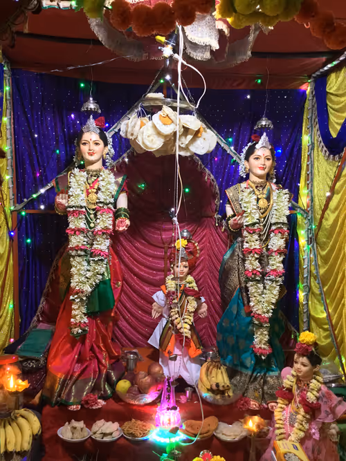 Item #46997670808258727588824919489635834855552351332136114074894367735774806278145 Media