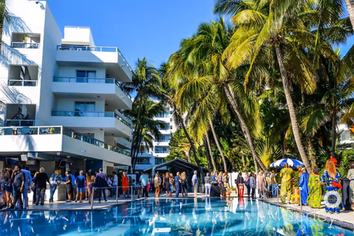 Item #35643411098576877305057509121838093014142283430323492401104929188629299855370 Media