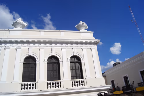 Item #40204312931910274261888319886493561627181628932808286703084245900070154665985 Media