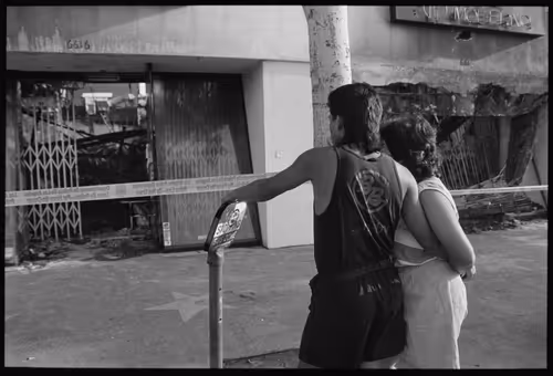 Item #92944060732368966215295016387630966585309105255455706870205160029357361594369 Media