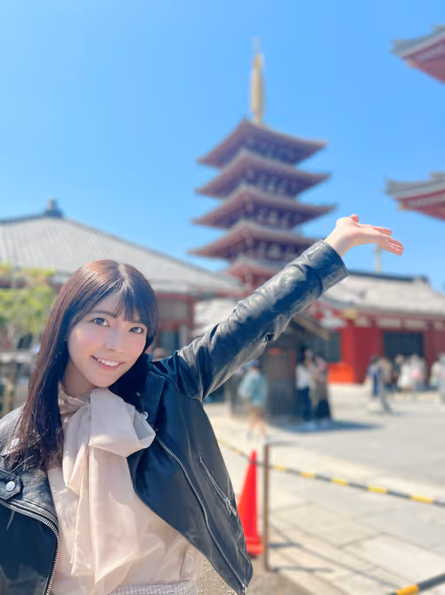 Item #84121289081958468684343997734683858451826841711285640041724668576493924777985 Media