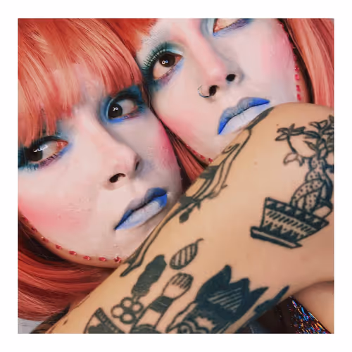 Item #65921046603589680803380050582939464182208799172879777310519078038064567681025 Media