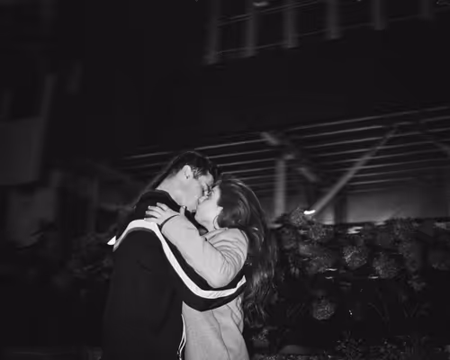 Item #85577260603030156602387291420022515893188258396529064293857949041443637035009 Media