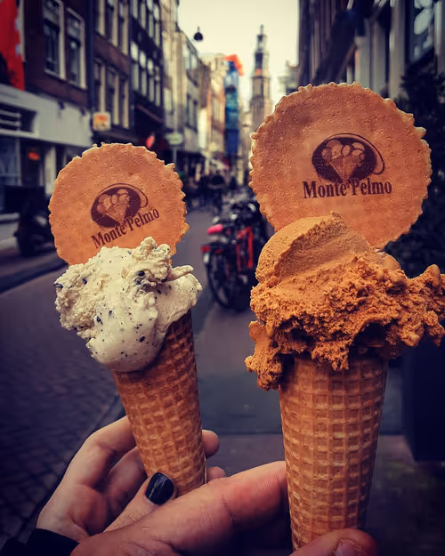 Item #81502579898277150353033734927483914682173799916853565085596411565288435220481 Media