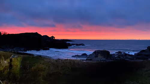 Item #88489688152507805751330173866128818823769347986999608382989650932100377870337 Media