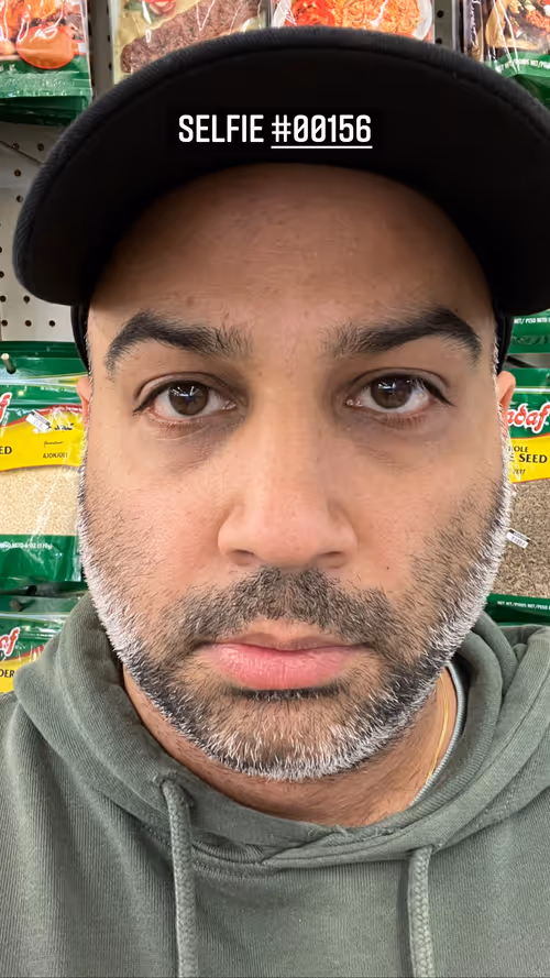 Item #75172927763105875826501952819551887490960677358636123283924849537996308873217 Media