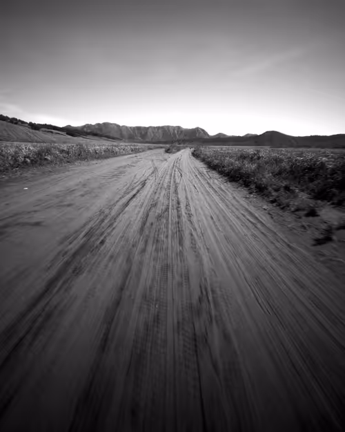 Item #97299197670576688169135242576959850036431919373710156993917717257709047250945 Media