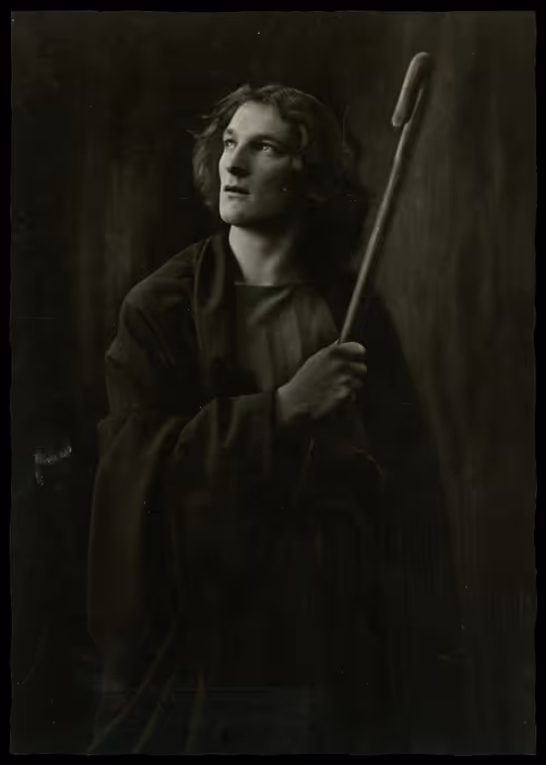 Item #53706928691254762146415968452705327218732098500173756141491068763942953156609 Media