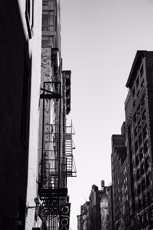 Item #33188518129828565067495864764001379139243741074769942451063100266109311385601 Media