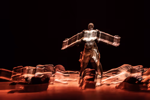 Item #8965084879782408440005669517888823782718184541858268039884352652401830789121 Media