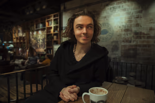 Item #83025205207783839798165937954288756946951923074111276492869062066410293821441 Media