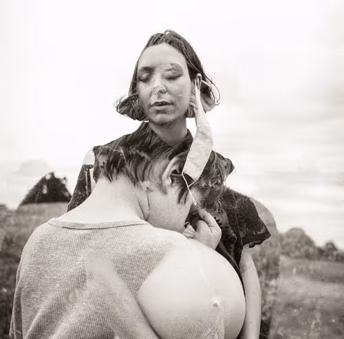 Item #109162157552346088047496633038404394118504199992061596446112929430307826827265 Media