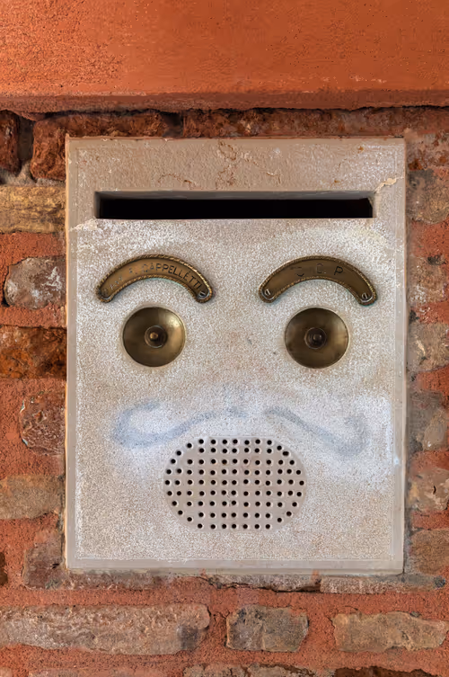 Item #50333857272383233096996380194053659794752913359796944125159314794579306217473 Media