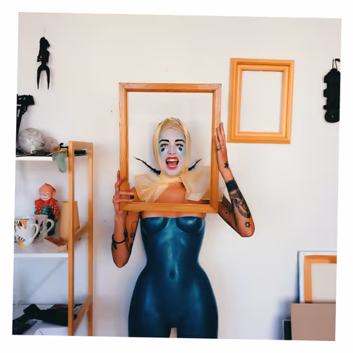 Item #65921046603589680803380050582939464182208799172879777310519078014974823497729 Media