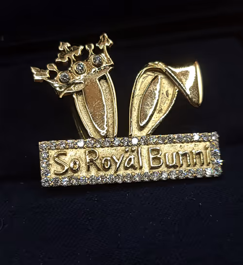 Item #39759676339158217358650788699403472335221561215393274944875912118020098490369 Media