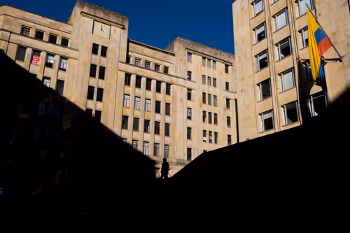 Item #94656417220812861189048453918254564888575130721144151114551315470806216081409 Media