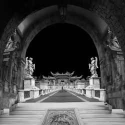 FORBIDDEN HALL 紫禁堂