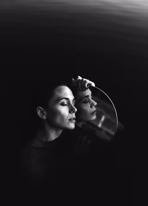 Item #40108322951802129361594584681119870045558526777819700458629971006269513793537 Media