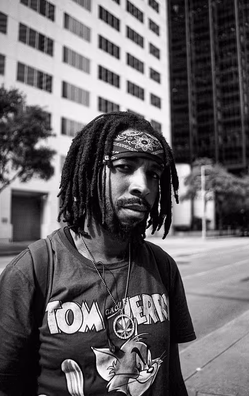 Item #94432482069751815354540584708376468151059870636483468205405615988048700375041 Media