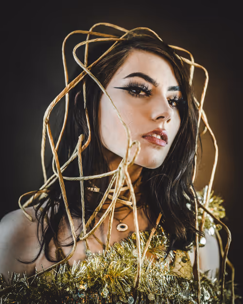 Item #8991158009075691006233407383159107478392211562958348047534999648464487317505 Media