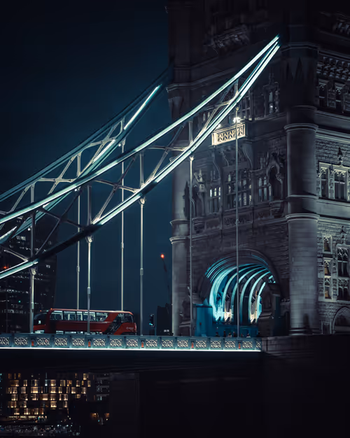 Item #74539511916792371909685185339577455580943371229826486835319473785194609115137 Media