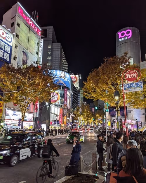 Item #107316880139886165764783739584478385264669758930307595352306352498410864508929 Media