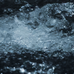 Water with flow and bubbles