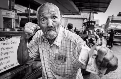 Item #32975273986494662930312712376819077050113417229570788515791893118870764912641 Media