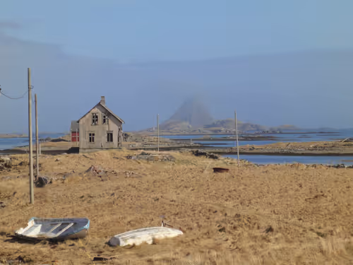 Item #89177272350897893982546480104876371934235581992979395065376005322976232734721 Media