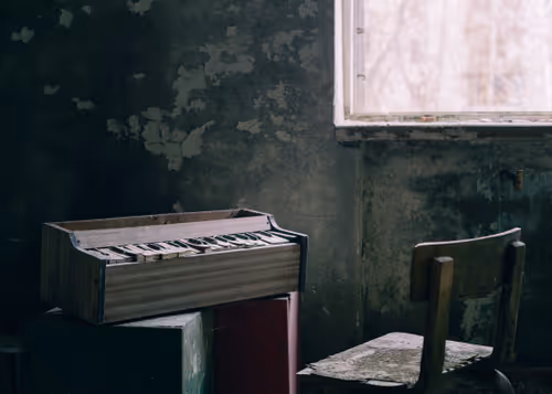 Item #48137969834760964202008615445069010109172114455099533143483873145454386479105 Media