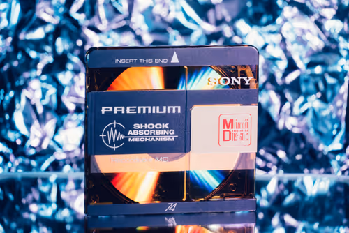 Item #69333372076095900749464017469042730702141749636685485413617799756813290176513 Media