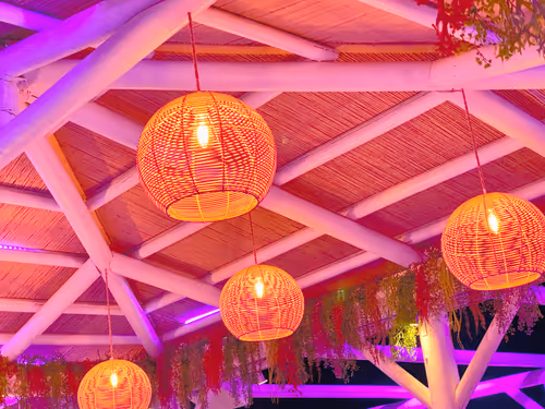 Item #64515795529198953580537894764101498903184970537215321722121714135714387460097 Media