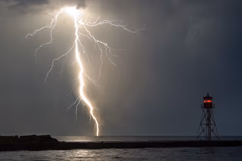 Item #76753609557618040316569819233018688954602367077882329360874187565409318731777 Media