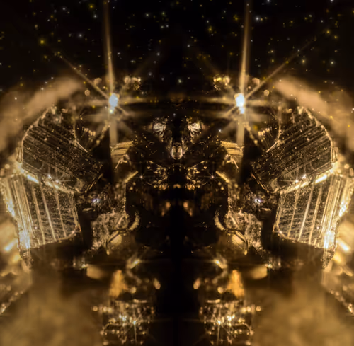 Item #31217880408742736603617602920608172928232556983833008939010267580328837120001 Media