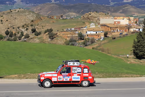 Item #35643411098576877305057509121838093014142283430323492401104929187529788227594 Media