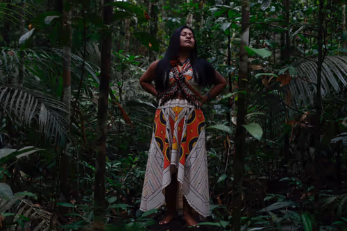 Item #68668679460733179751995579046996266075263869281073028949934511779416670994437 Media