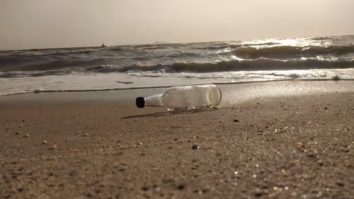 Item #79713203318427151500425127897516188982534148841473779850876404380500452442113 Media