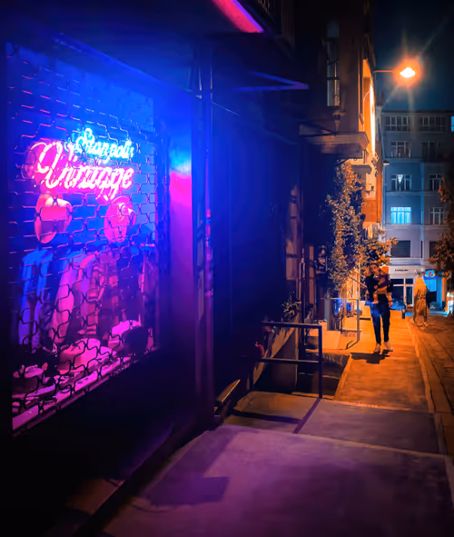 Item #25828147237821198195018353565513715926828886605696715423323237891591114850305 Media