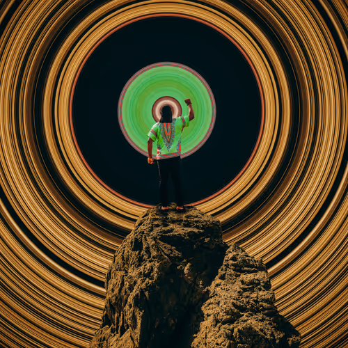 Item #27044860133245640427744722602934654172469236008198595321627444252855263821825 Media