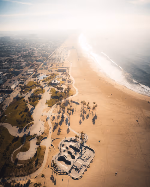 Item #182518665829308893136074239767788672486362925866200732254418949507565748225 Media