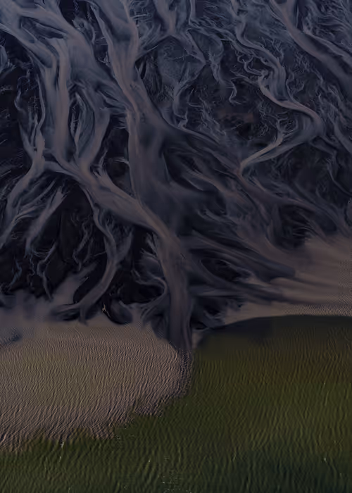 Item #94222414871765707826580274803377987271053637786677016811480512549954365947905 Media