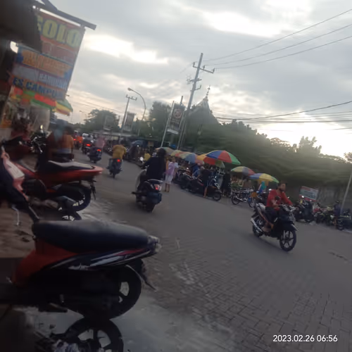 Item #15416064837448188610247350204521494909343598378477019548960405627904110624769 Media