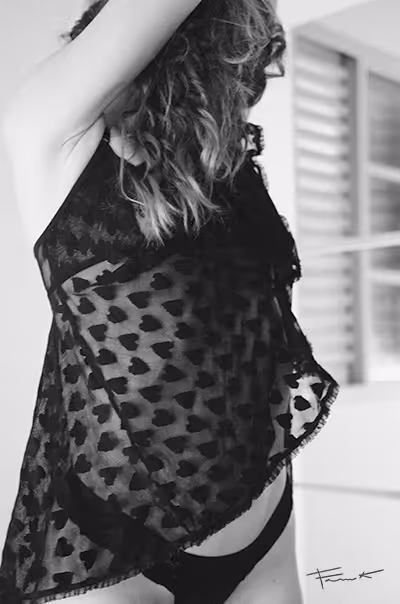 Item #100748379412919059267110879785057129888508222288536348751201759416158013882369 Media